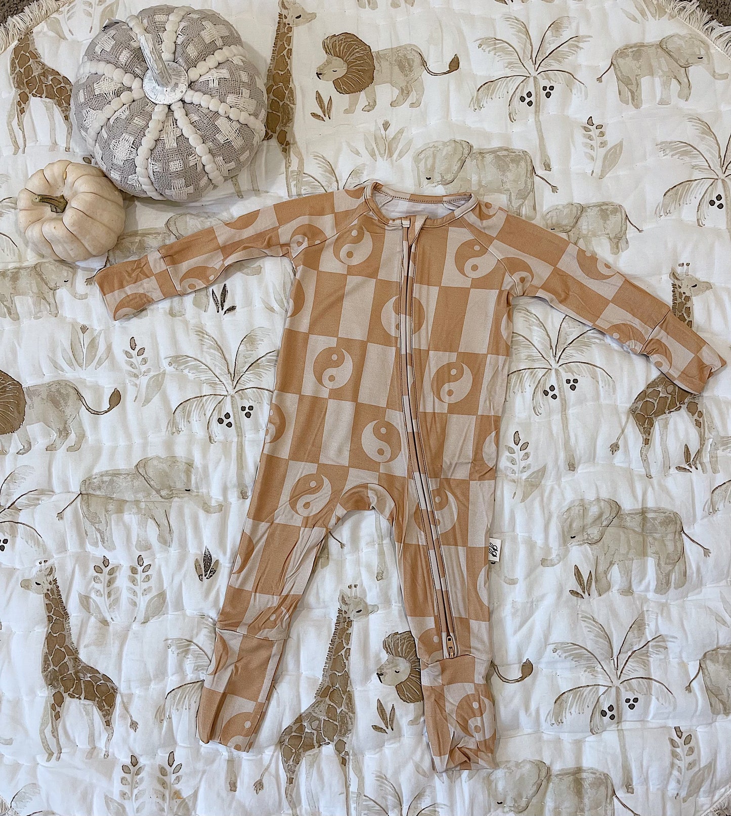 Bamboo Zip Pajamas - Checkered Yin Yang